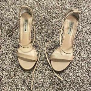 Steve Madden nude heel
